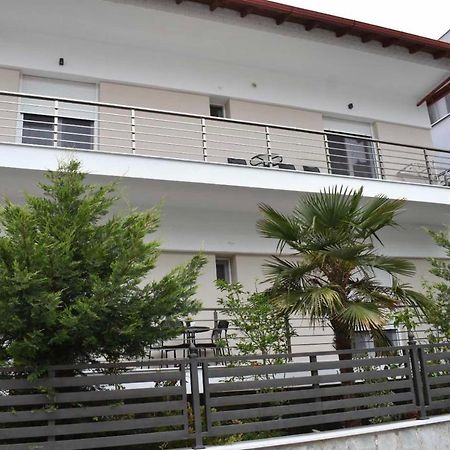 Davidana Deluxe Apartments Nea Kallikrateia ภายนอก รูปภาพ