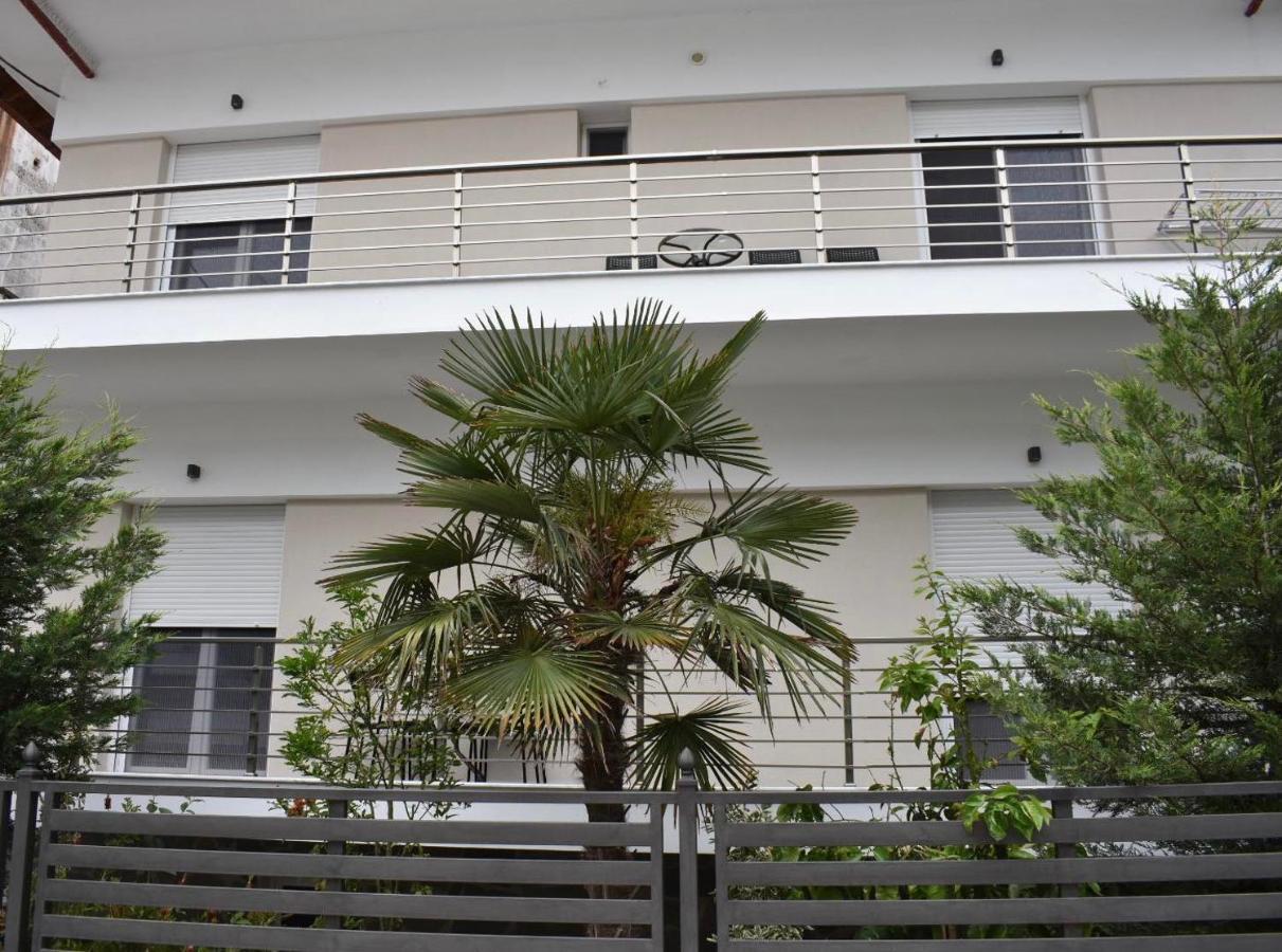 Davidana Deluxe Apartments Nea Kallikrateia ภายนอก รูปภาพ