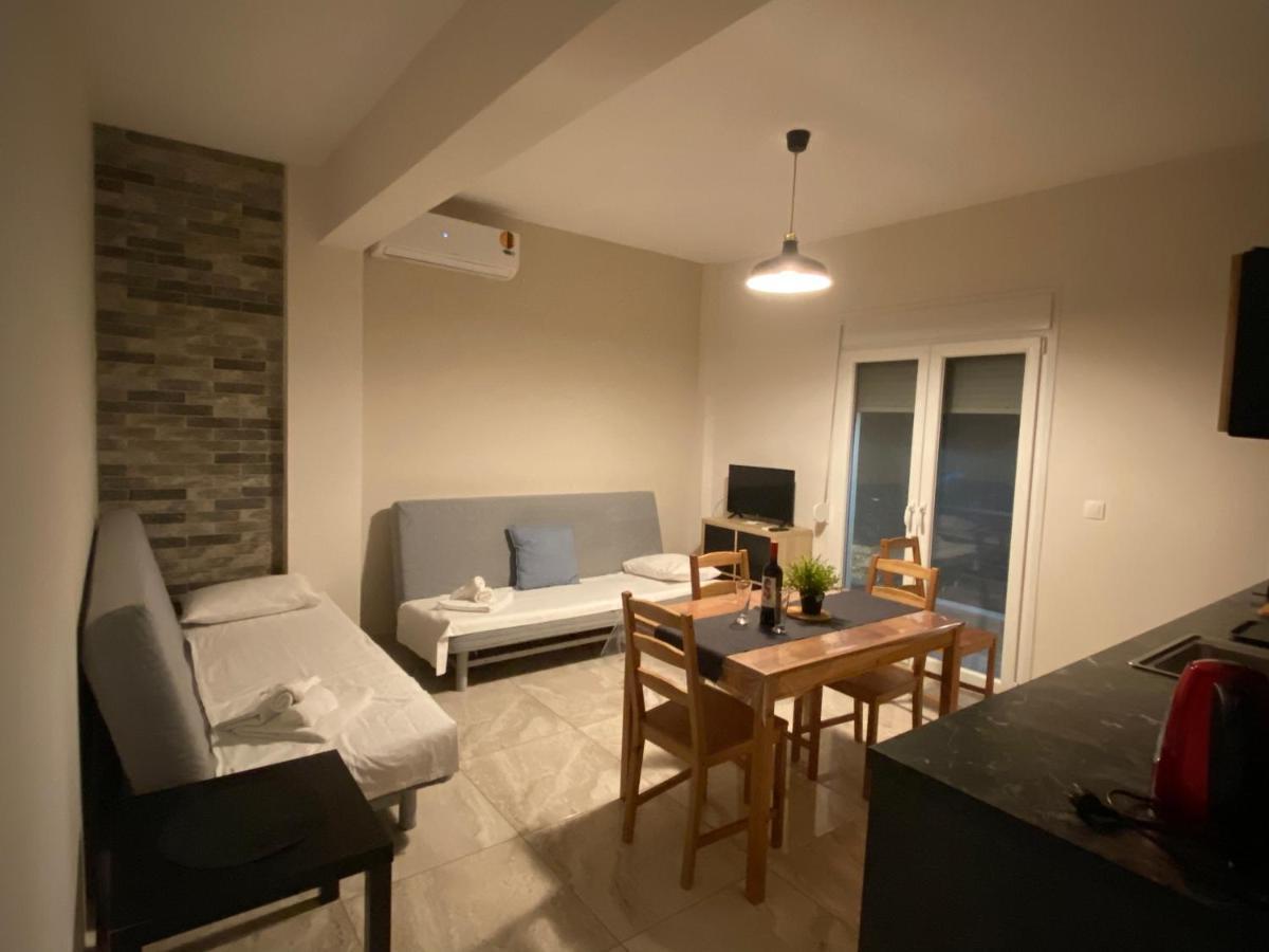 Davidana Deluxe Apartments Nea Kallikrateia ภายนอก รูปภาพ